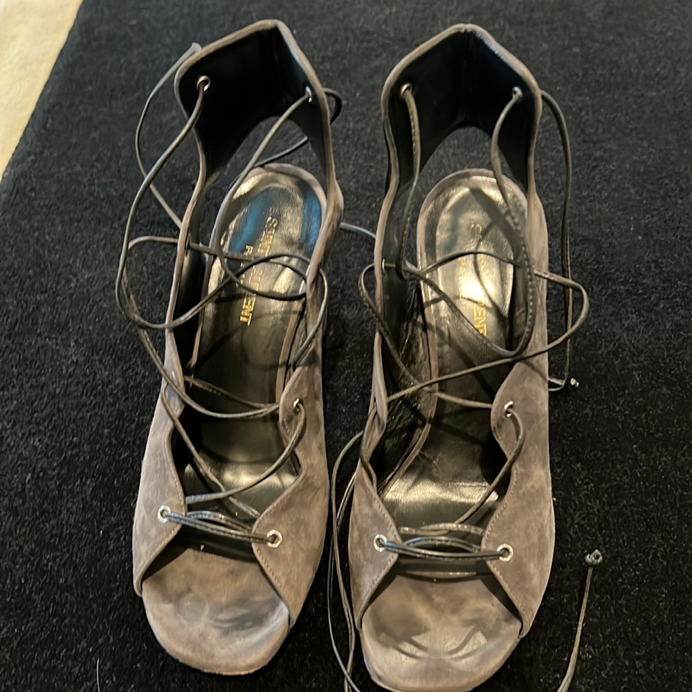 Saint Laurent grey suede stacked heel lace up shoe 39